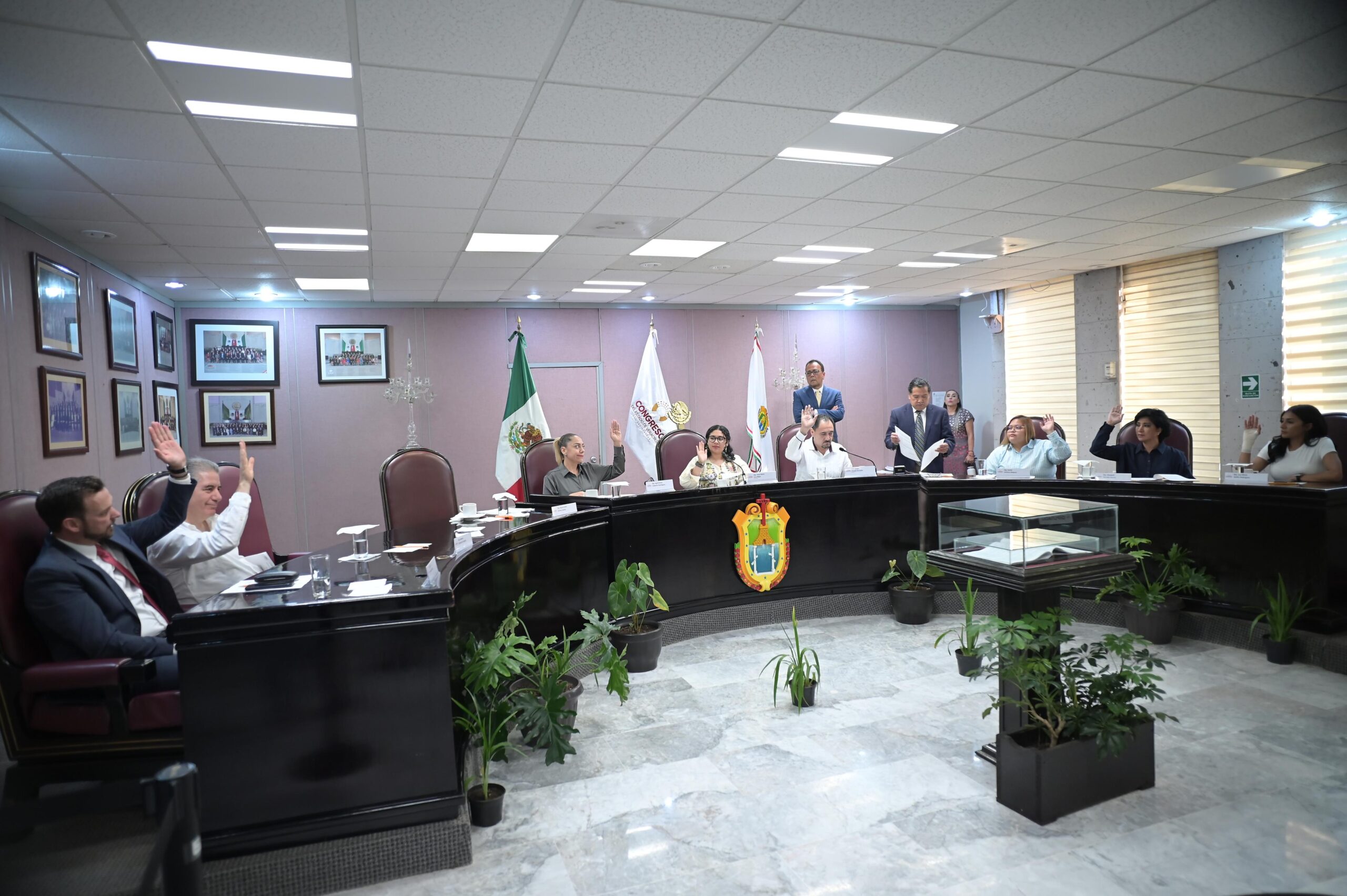 NOV14MARZO2025INICIATIVAADRIAN1